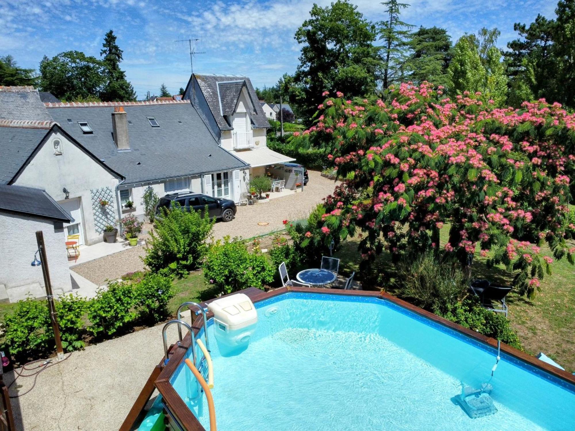 ホテル Le Jardin De Josseline アンボワーズ エクステリア 写真